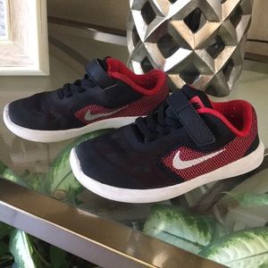 Toddler Nike Slip on laced with Velcro
